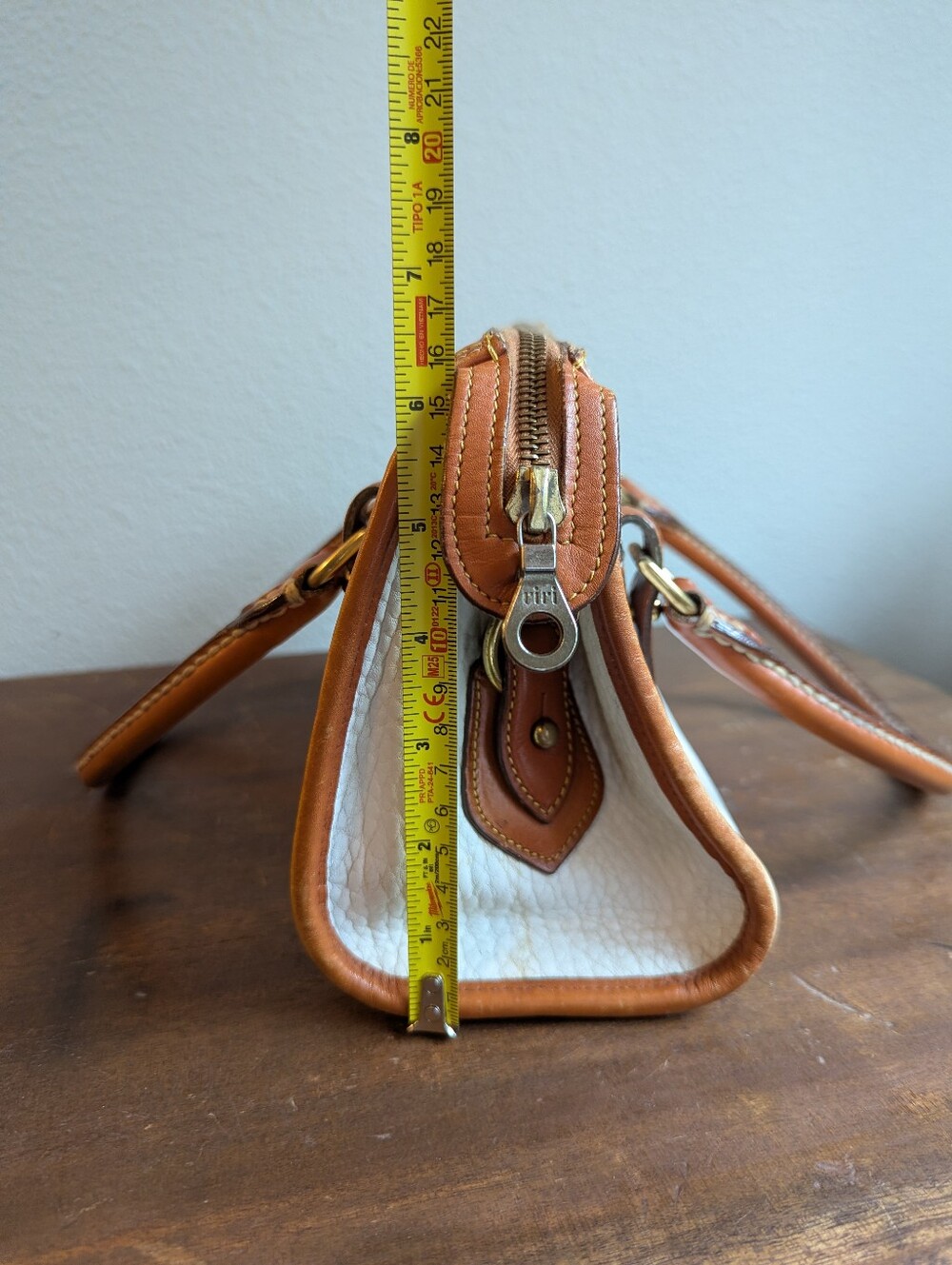 Vintage Dooney & Bourke White + Tan Leather Satchel Hand Bag Purse Made In USA - Picture 15 of 16